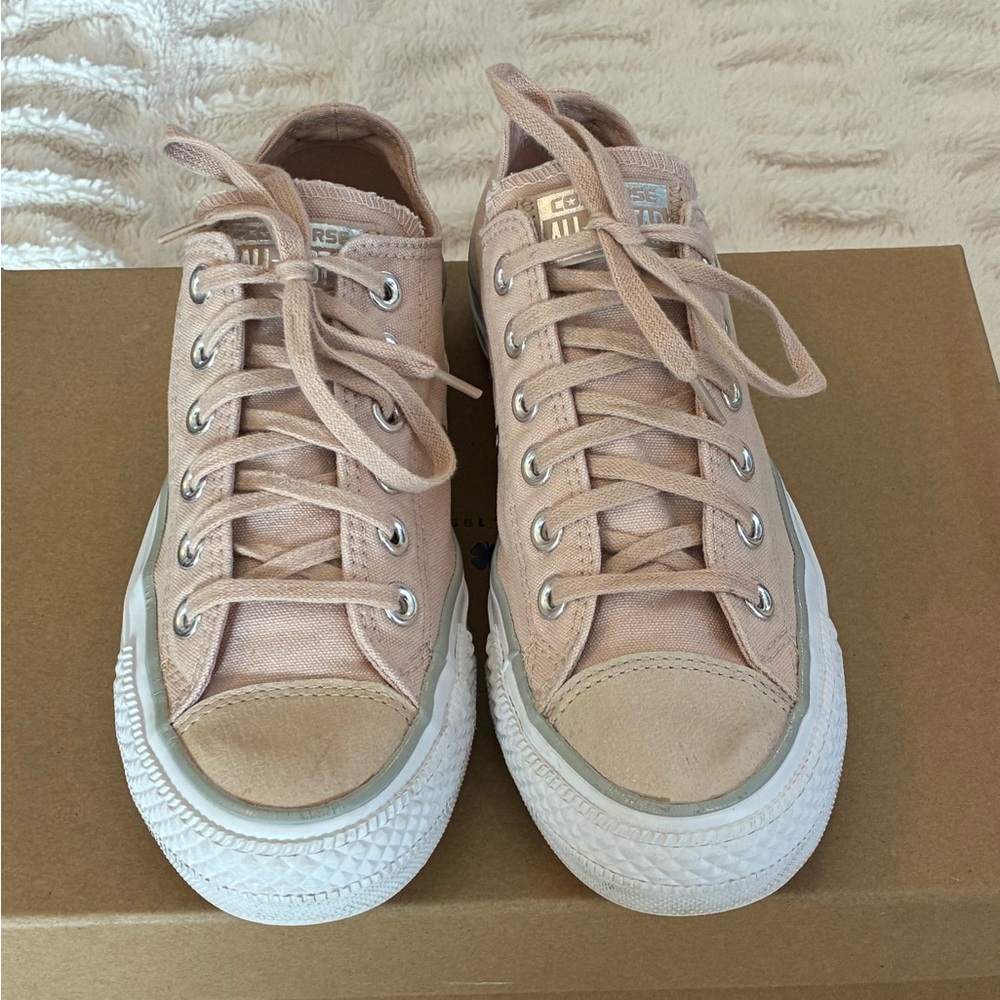 Converse Women's Light Pink Canvas Sneakers with leather on toe of Shoes Size 7